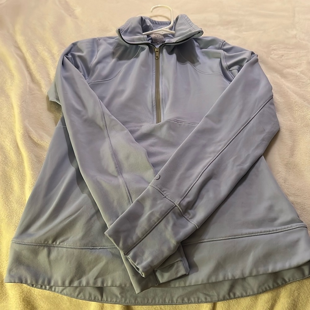 Calia (Carrie Underwood brand) size M half zip fitness jacket